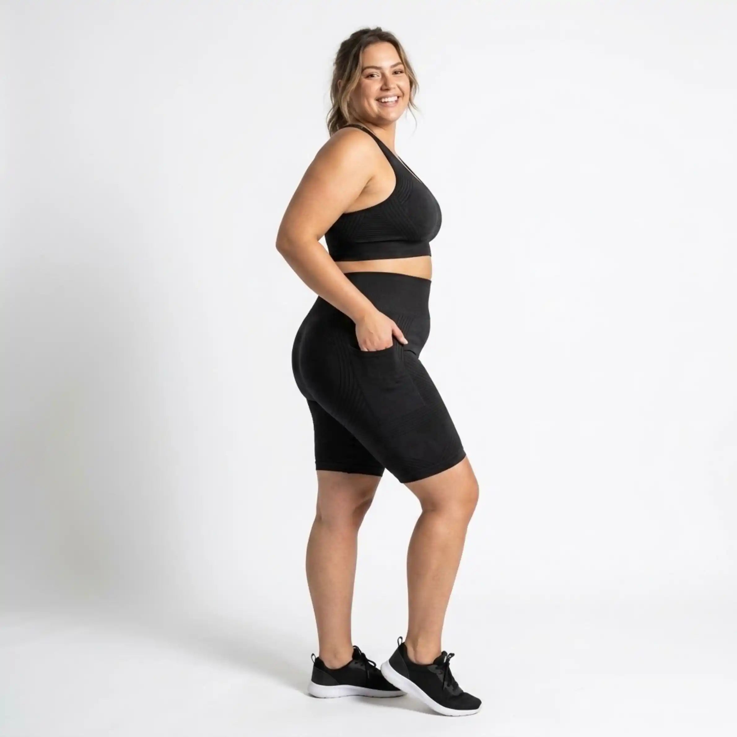 Cellumove 3D short - Redefine your silhouette effortlessly