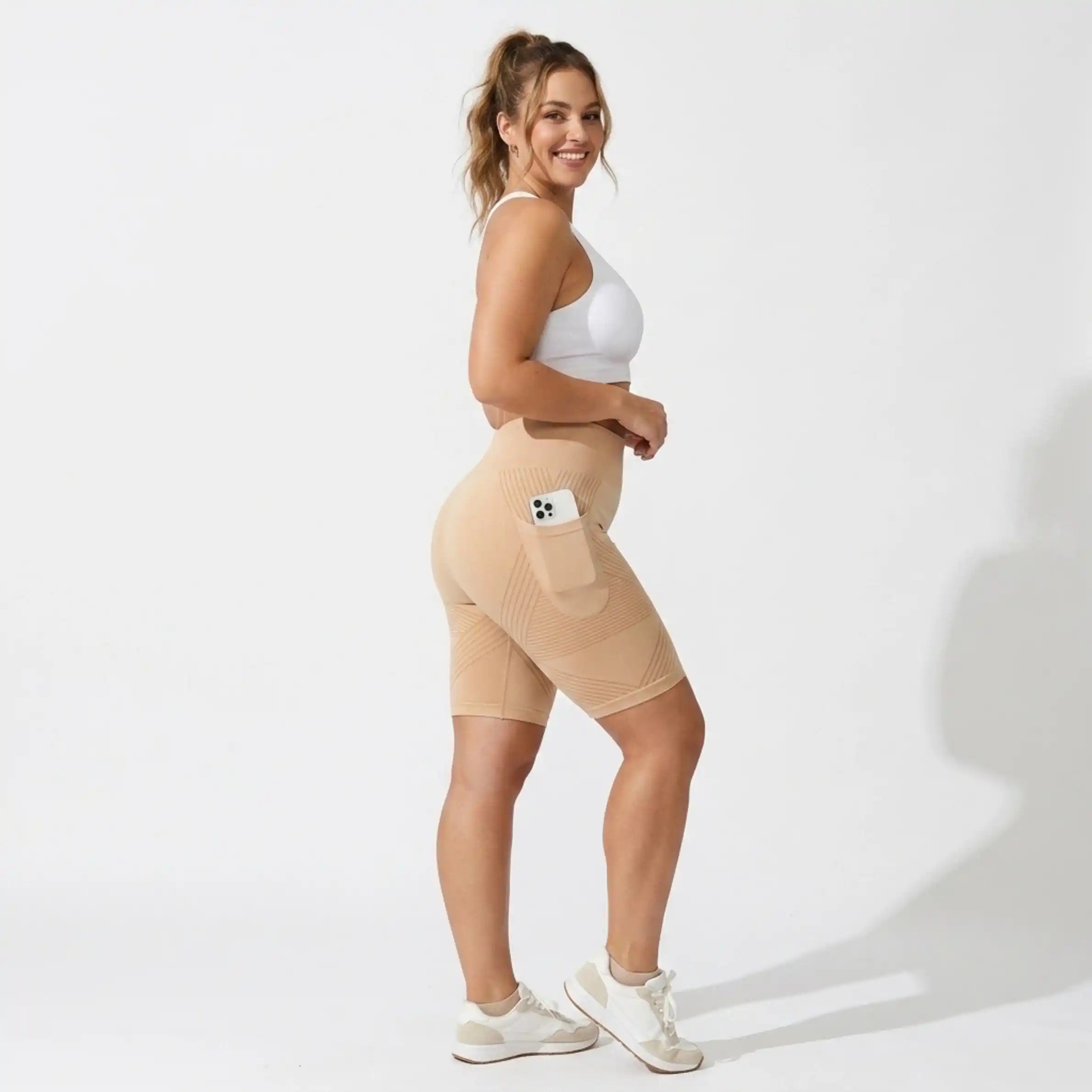 Cellumove 3D short - Redefine your silhouette effortlessly