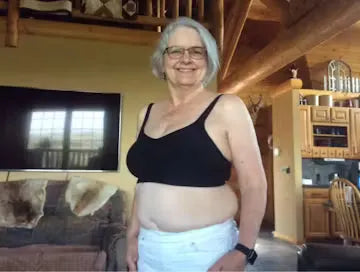 CelluMove customer wearing the 3D support bra